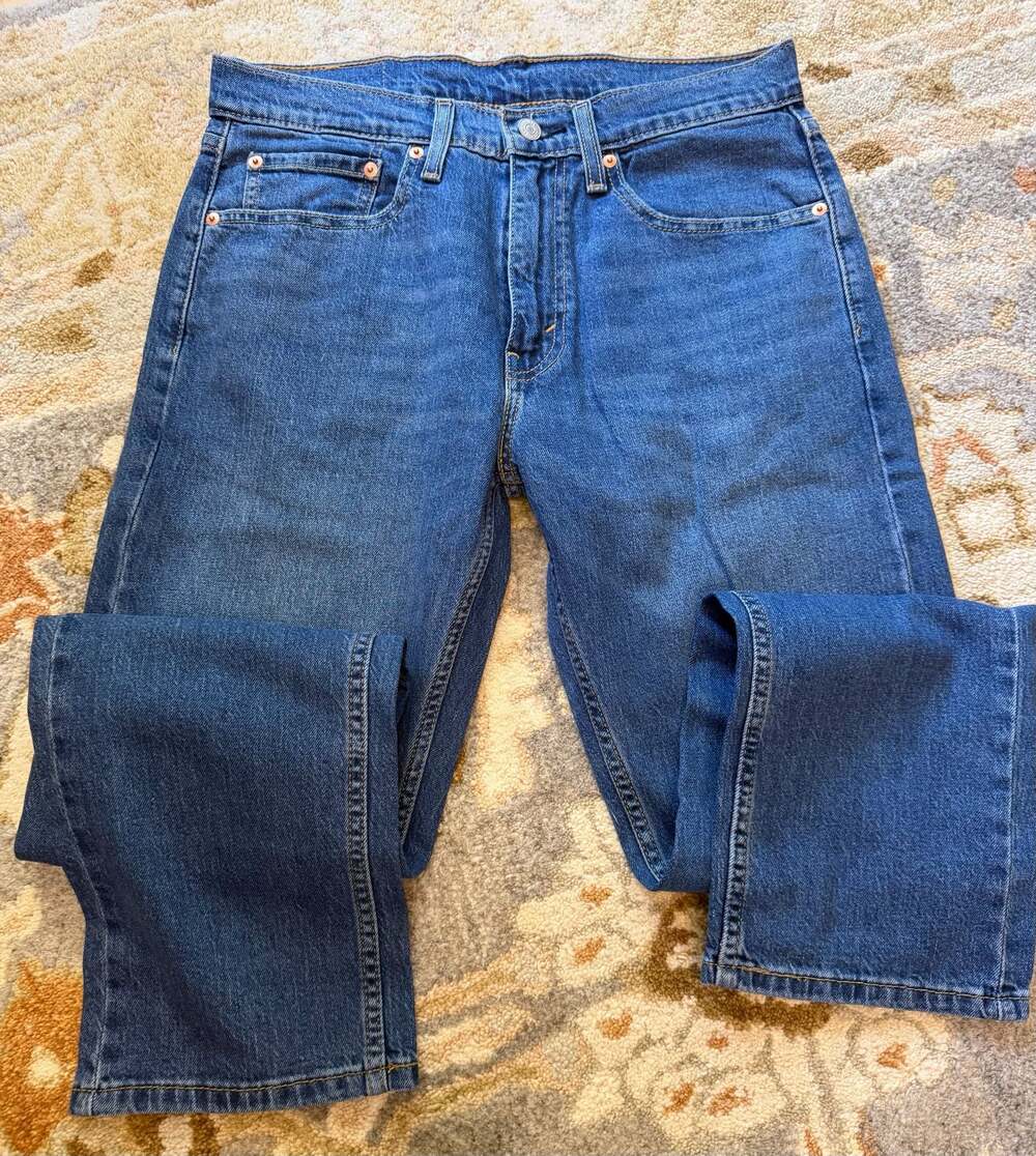 Levi's 505 Regular Fit Straight Leg Jeans Medium Wash W32 L30